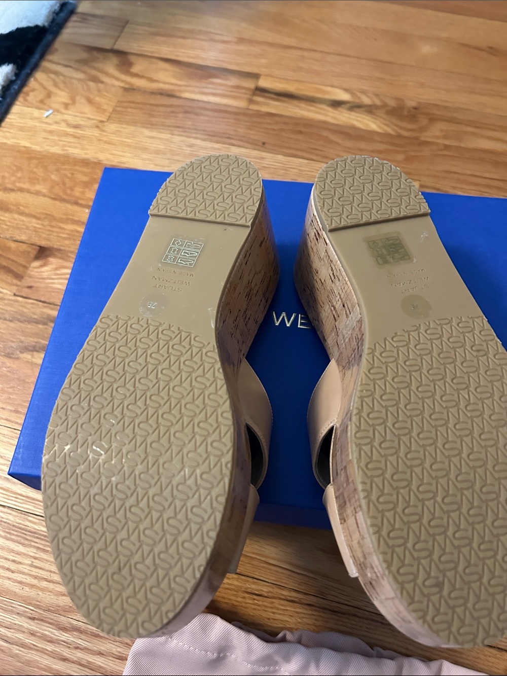 Stuart Weitzman Patent Nude Crisscross Cork Wedge Slides - Picture 3 of 3